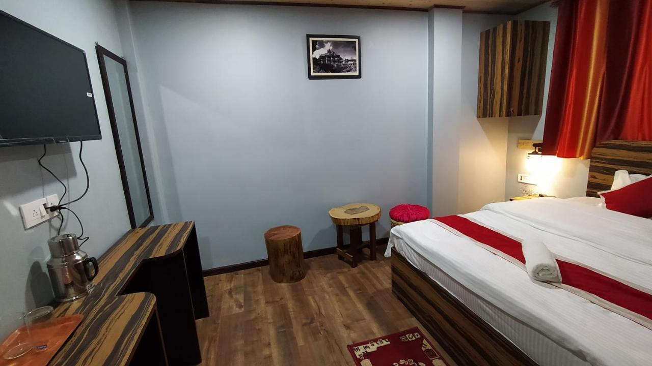 Svr Inn Darjeeling  Buitenkant foto